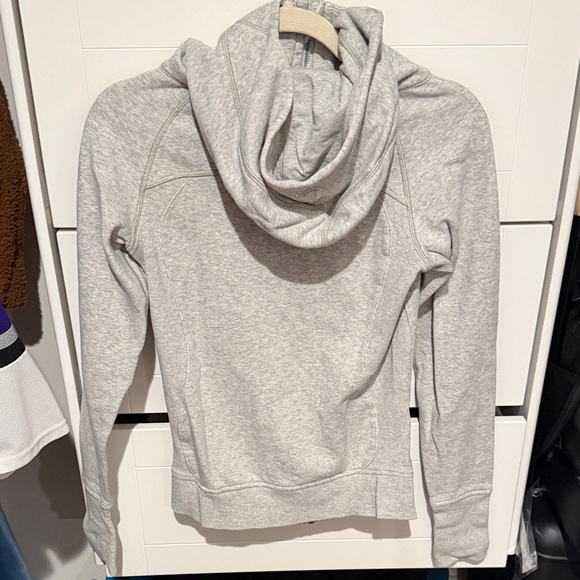 Women's Lululemon Gray Zip-Up Jacket - Picture 2 of 3